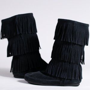 Minnetonka | 3-Layer Fringe Boots
